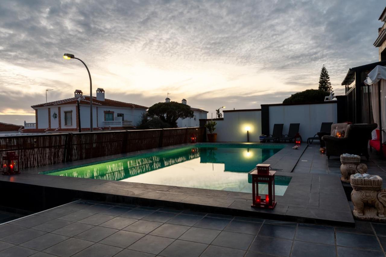 Chalet Con Piscina Privada En ماثاغون المظهر الخارجي الصورة