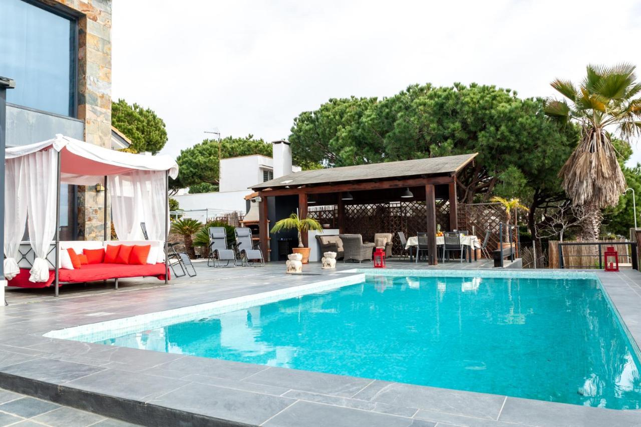 Chalet Con Piscina Privada En ماثاغون المظهر الخارجي الصورة