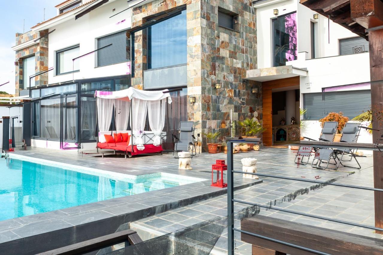 Chalet Con Piscina Privada En ماثاغون المظهر الخارجي الصورة